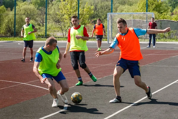 Futebol amador na Ucrânia — Fotografia de Stock