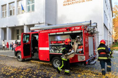 Uzhgorod okullarından birinde yangın eğitimi