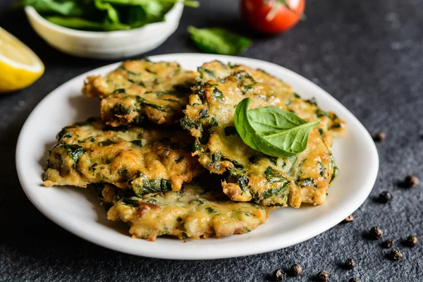 Savory tuna pancakes with spinach, garlic and egg — ストック写真