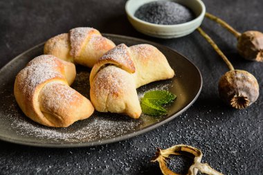 Rulo haşhaş tohumu