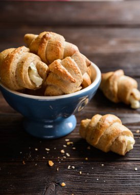 Yemek Croissants peynir ile doldurulmuş