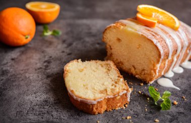 Turuncu somun ekmek şeker kaplama ile