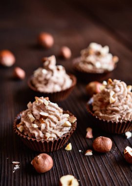 Fındık kremalı çikolata bardak