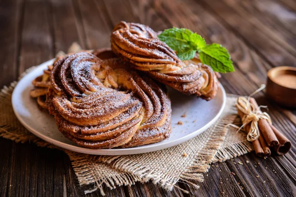 Kringle - Estonian cinnamon braid bread — Stock Photo, Image