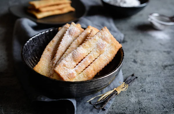 Chiacchiere patiserie tradițională italiană de carnaval — Fotografie, imagine de stoc