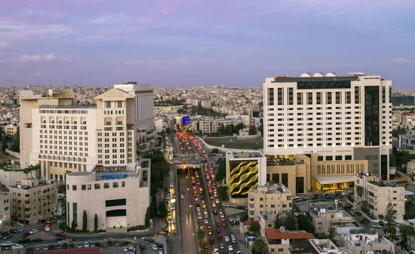 Famosos hoteles en Ammán ciudad en Jordania — Foto de Stock