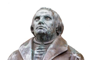 Martin Luther beyaz izole reformcu bronz heykeli