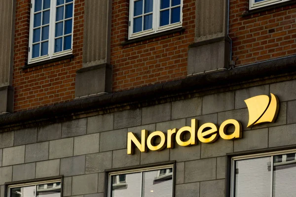 Altın Nordea işareti bir duvar