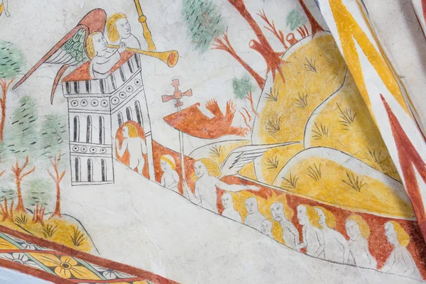 Mortali in cammino verso il cielo, pittura murale medievale — Foto Stock