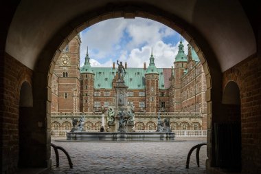 Entrance through the gate to Frederiksborg castle, the largest R clipart