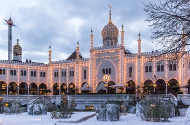 Noel zamanda Mağribi Palace Tivoli Gardens Copenha