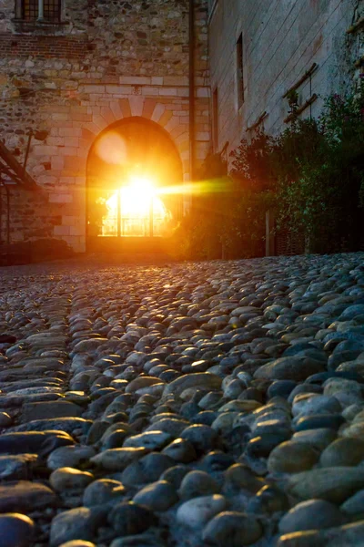 Πέτρα πεζοδρόμιο στην Italy.Toning... Απαλή εστίαση. — Φωτογραφία Αρχείου