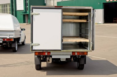 Bir küçük araba vagon nakliye için-ekmek