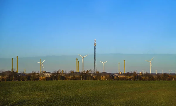 Wind power plant on the sky background — Stock Photo, Image