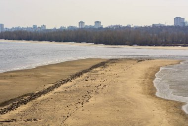 Şehir Manzaralı sahil şeridi.