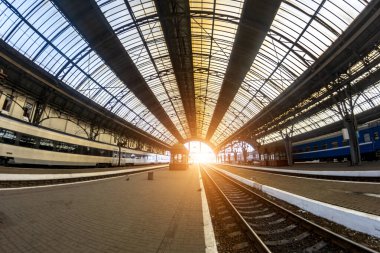 Tren İstasyonu, Lviv, Ukrayna.
