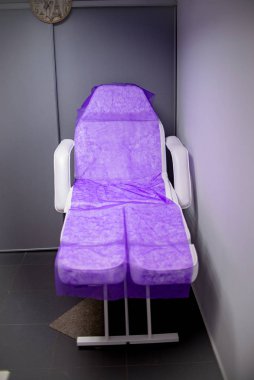 Güzellik salonu koltuğu. Pedikür için sandalye.
