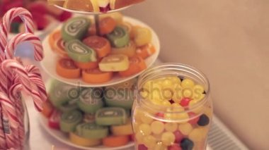 Çikolata Çerezler ve doğum günü, yıldönümü, düğün için renkli şeker ile