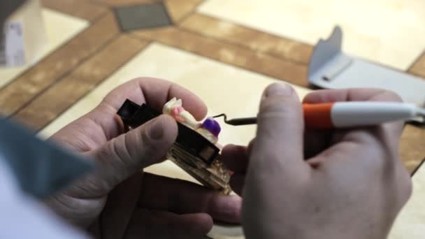 Proceso de criatura de implante de Ceramet en laboratorio . — Vídeos de Stock