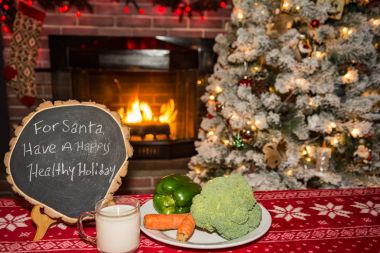 Sağlıklı bir atıştırma için Santa Noel.