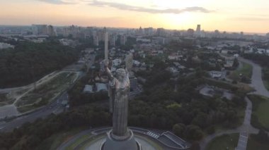 Vatan anıt Kiev, Ukrayna'nın havadan görünümü