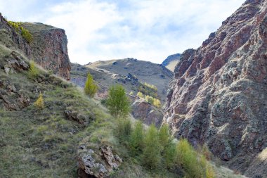 Manzara panorama Kafkasya dağ sonbahar hills gündüz ile