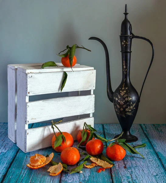 Still Life Tangerines Jug Box Ripe Citrus Fruits Delicious Food — Stock Photo, Image