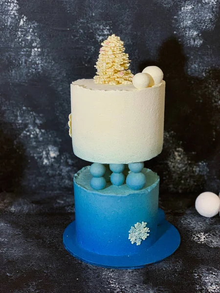 Blue and white two levels cake with bisquit — Stock Photo, Image