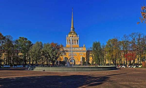 Amiralitetet i st petersburg — Stockfoto