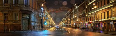 St. Petersburg, Rusya Federasyonu - 26 Kasım 2017 Nevsky Pr gece Panoraması