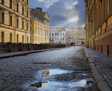 Setin darlığı nedeniyle nehir kış St Petersburg