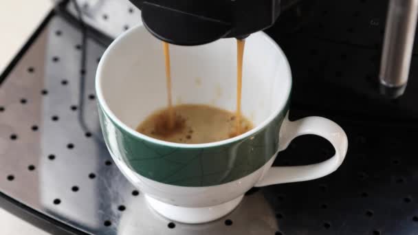 Making Coffee At Home Via The Machine Stock Video Making Coffee At Home Via The Machine Stock Video