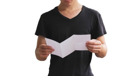 Adam boş beyaz el ilanı broşür kitapçık okuma. Broşür presenta