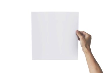 Kare kağıt sağ elinde tutan iki el. Broşür sunu