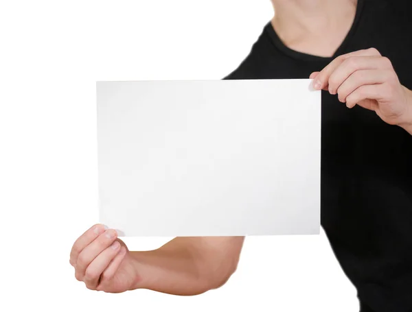 Man in het zwart t shirt houden blanco wit A4 papier. Leaflet prese — Stockfoto