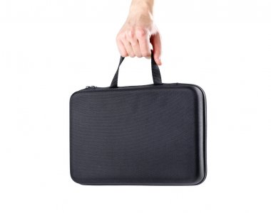 Siyah bir durumda holding eller. Beyaz arka plan üzerinde izole