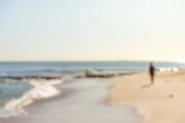 Absichtlich Verschwommener Natur Hintergrund Strand Mit Unbekannter Person Die Auf — Stockfoto