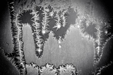 Penceredeki kış desenleri