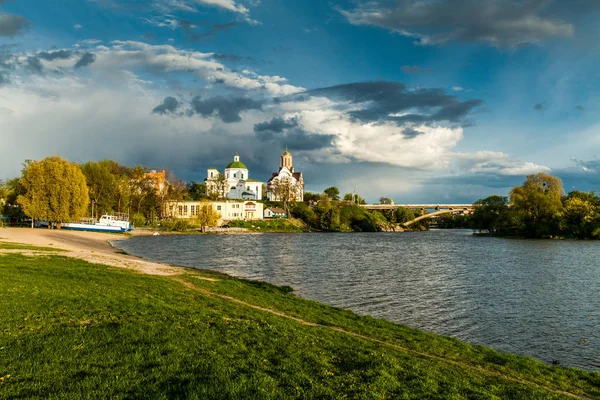 Bila Tserkva bahar merkezi plaj