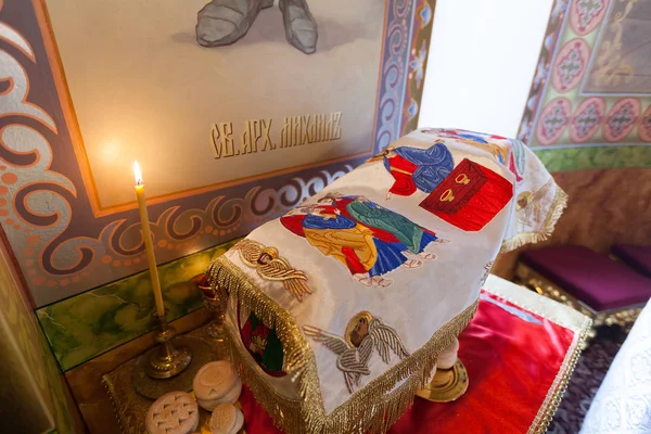 Cáliz para la comunión en el monasterio ortodoxo. Kiev . — Foto de Stock