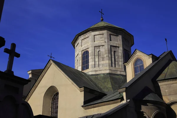 Lviv 'deki Ermeni Katedrali' nin güzel manzarası. Kutsal Bakire Meryem 'in Varsayımı Katedrali.