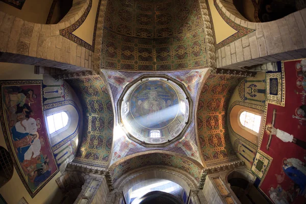 Красивый Купол Армянском Соборе Львове Великолепная Древняя Мозаика Иисус Христос — стоковое фото