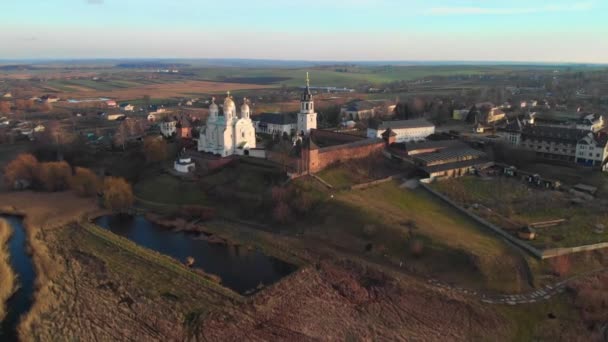 Yukarıdan Zimnensky Svyatogorsky Manastırı Nın Güzel Manzarası Kubbelerin Varsayım Katedralinin — Stok video