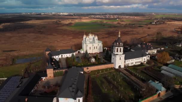 Vacker Utsikt Över Zimnensky Svyatogorsky Kloster Uppifrån Över Kupoler Och — Stockvideo