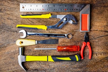 Çalışma inşaat araçları, İngiliz anahtarı, çekiç, tornavida Üstten Görünüm