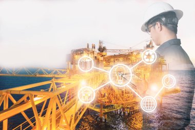 Mühendis veya teknisyen adamın sanayi aracıyla çift pozlama