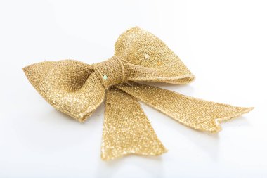 beyaz zemin üzerine altın yay