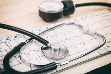 klavyedeki stetoskop