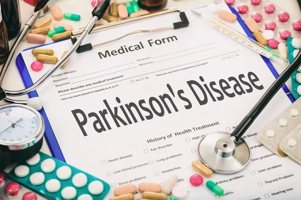 Медицинская форма, диагностика болезни Паркинсона — стоковое фото