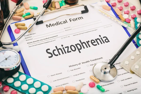Медицинская форма, диагностика шизофрении — стоковое фото